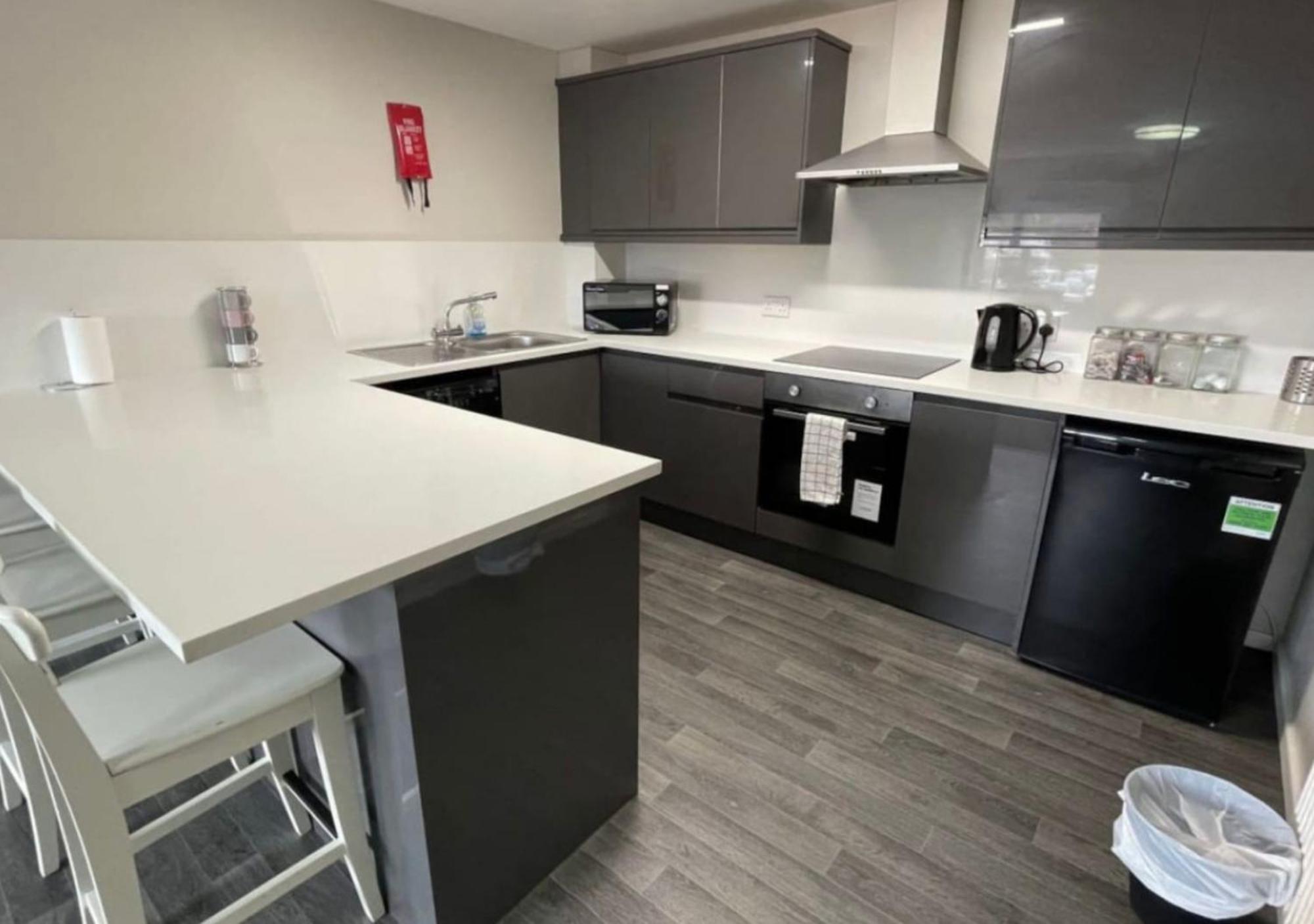 Ryan I Air I Bnb - 102 Mill Street - Free Parking Liverpool Zewnętrze zdjęcie